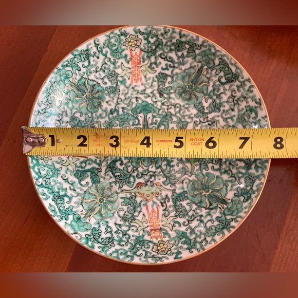 Vintage Japanese Porcelain Ware Bowl/Dish
Decorated in Hong Kong - Picture 6 of 6